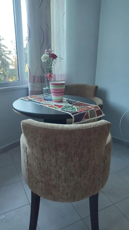 10 Apartmants Olimpia Mir دراس ألبانيا