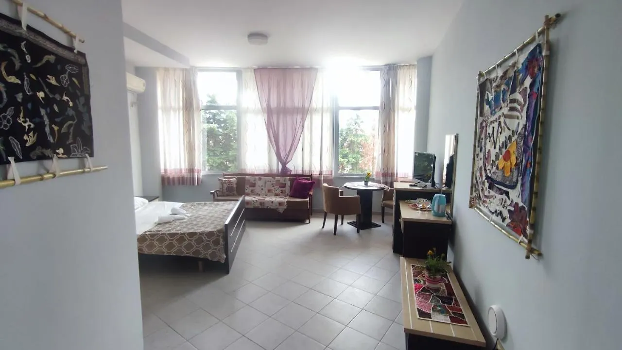 10 Apartmants Olimpia Mir Durrës 0*,  Albanien