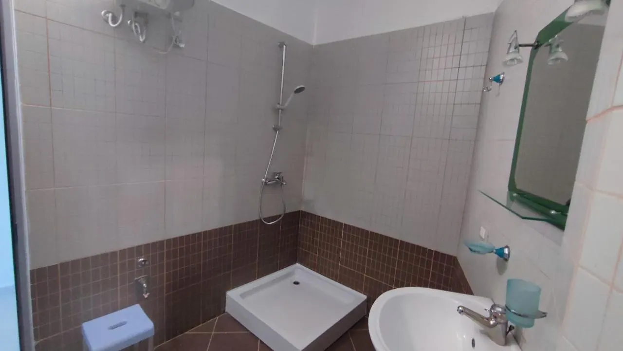 10 Apartmants Olimpia Mir Durrës Albania