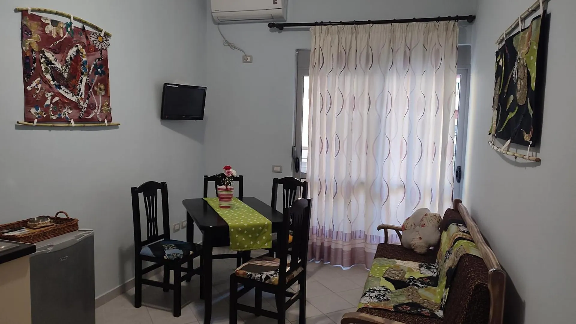 10 Apartmants Olimpia Mir Durrës 0*,  Albania